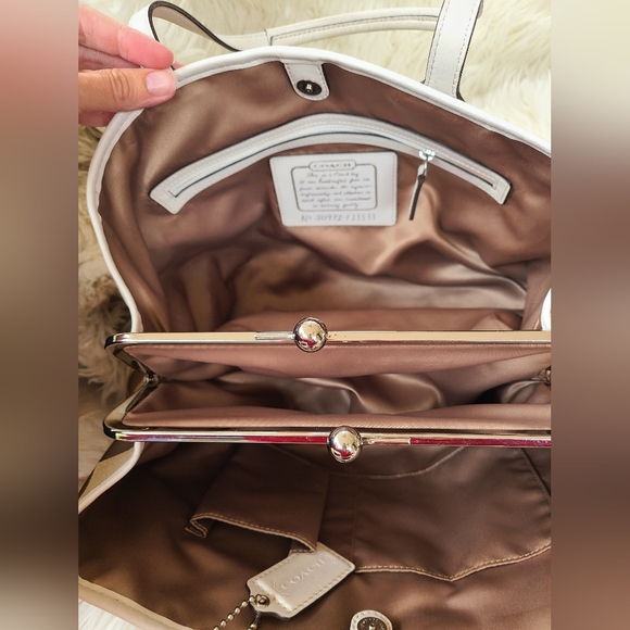 Coach signature Brown/tan Jacquard with Ivory Leather trim and handles Tote - Picture 4 of 5